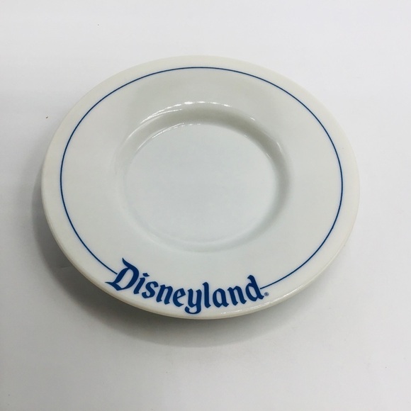 VINTAGE Disney Disneyland Magic Castle Demitasse Teacup & Saucer 2 Pc Set Japan - Picture 3 of 10